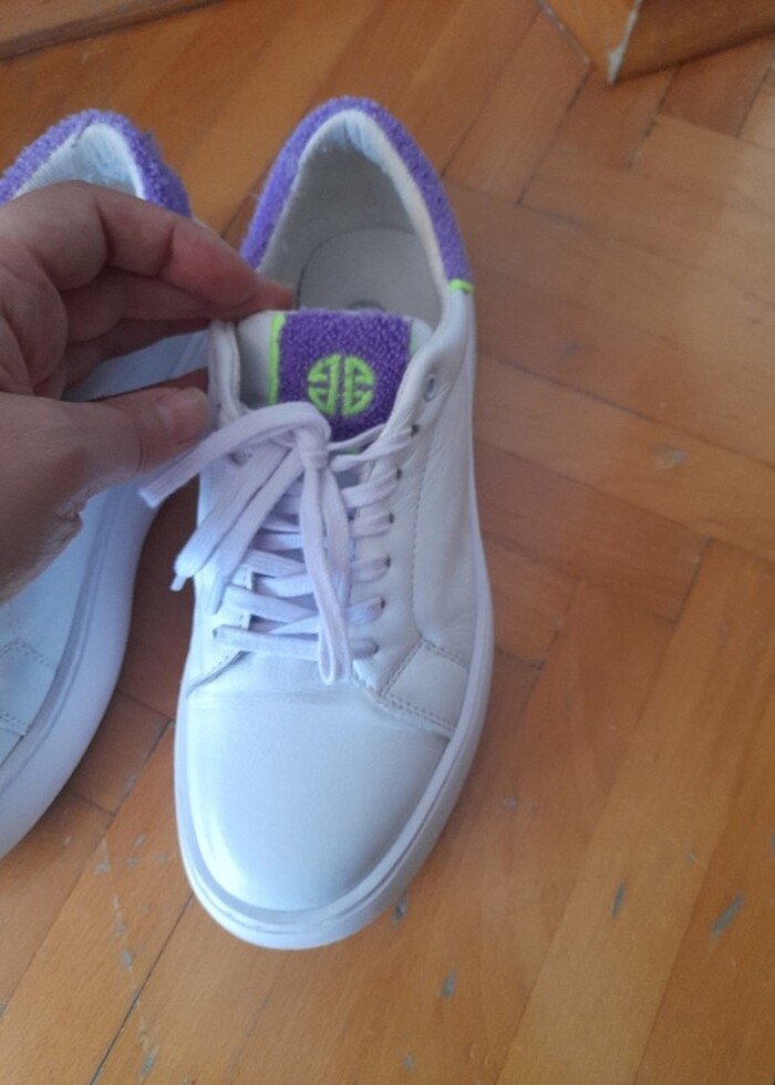 Elle snekers  - Görsel 2