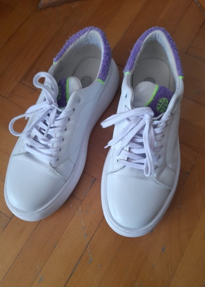 Elle snekers  - Görsel 3