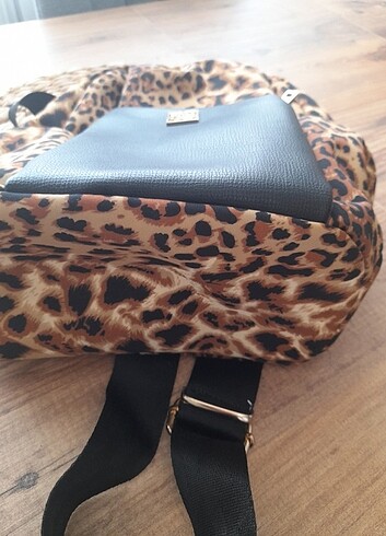 Leopar sirt cantasi - Görsel 4