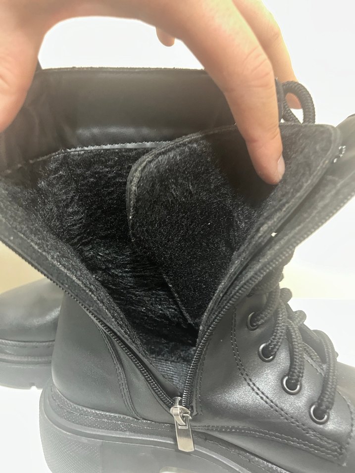 Siyah bot - Görsel 4