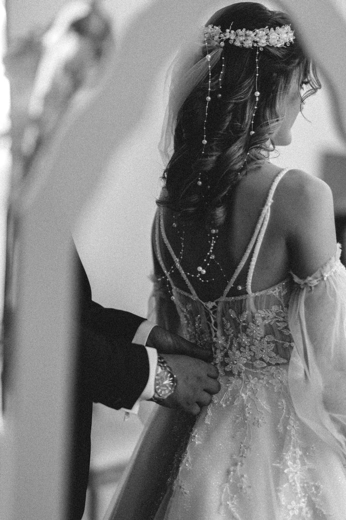 Bej V Yakalı Uzun A Kesim Gelinlik - Görsel 2