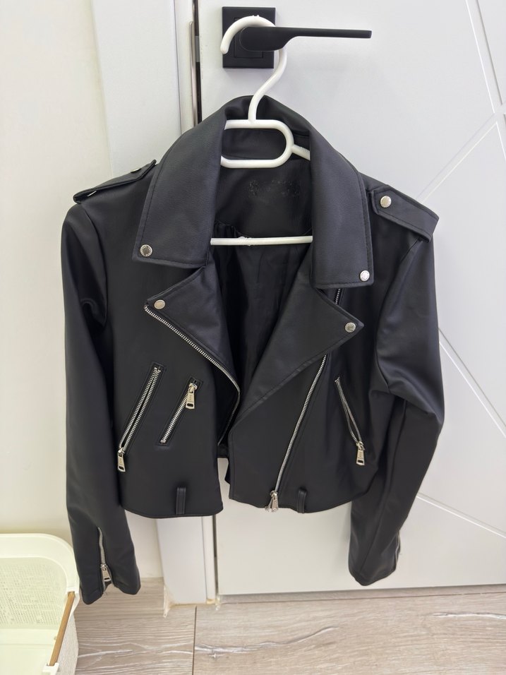 Kadın Siyah Kısa Deri Ceket - Görsel 2