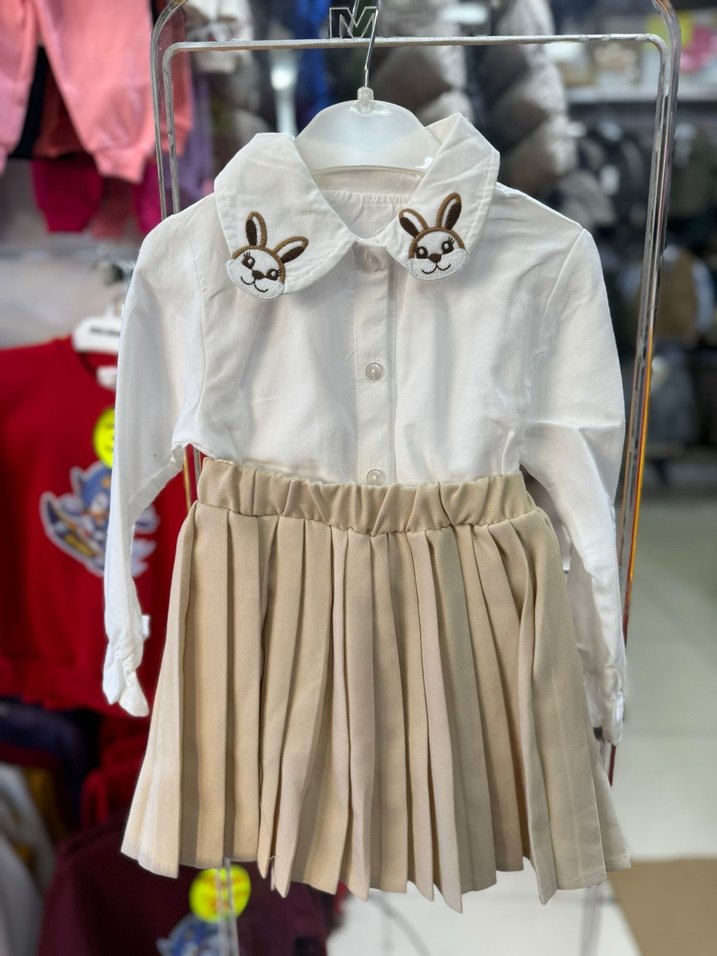 Kız Çocuk Kahverengi Nakışlı Örgü Hırkalı etekli takım - Görsel 2