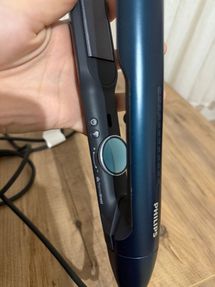 Philips Mavi Saç Düzleştirici - Görsel 2