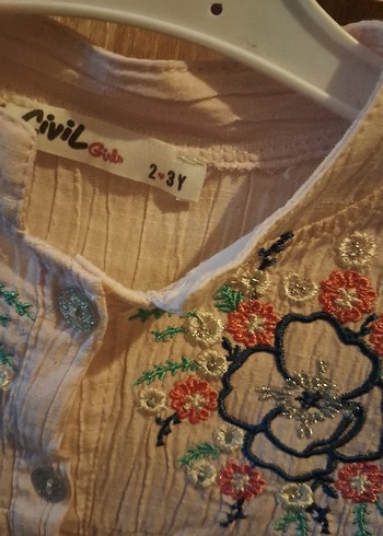 Nakışlı, Düğmeli, Pamuklu Kız Bluzu - Görsel 2