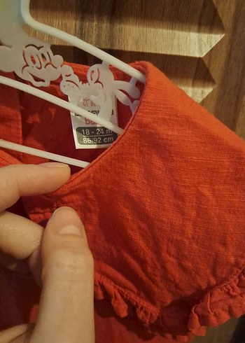 Kolsuz Keten Kız Elbisesi Fırfırlı Yakalı LCW marka - Görsel 2