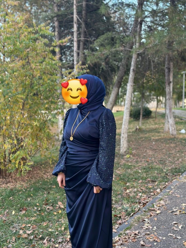 Uzun Lacivert Gotik Drapeli Abiye - Görsel 3