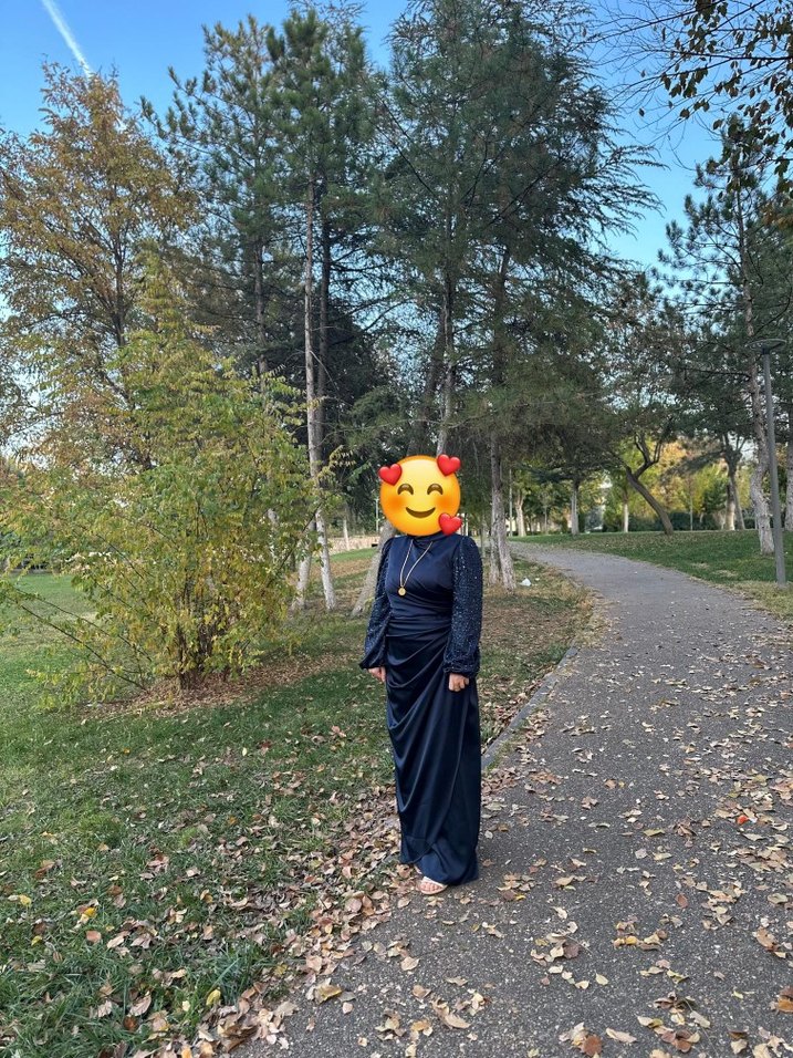 Uzun Lacivert Gotik Drapeli Abiye - Görsel 5