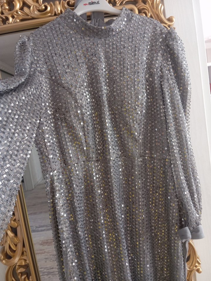 Gri Uzun Kollu Payet İşlemeli Abiye Elbise - Görsel 3