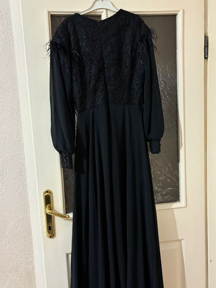 Uzun Siyah Gotik Drapeli Elbise - Görsel 3