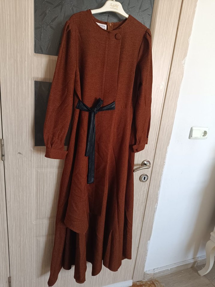 Kahverengi Uzun Kemerli Kadın Kaban - Görsel 2