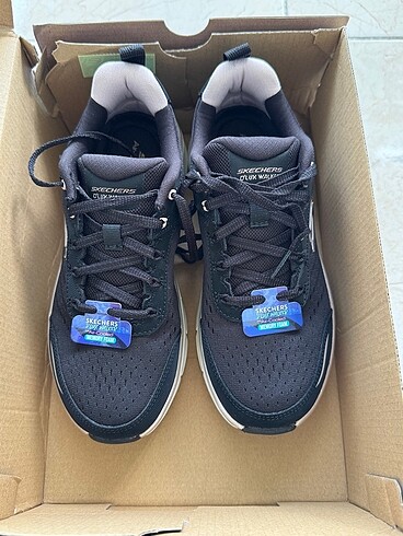 Skechers 36 numara sıfır