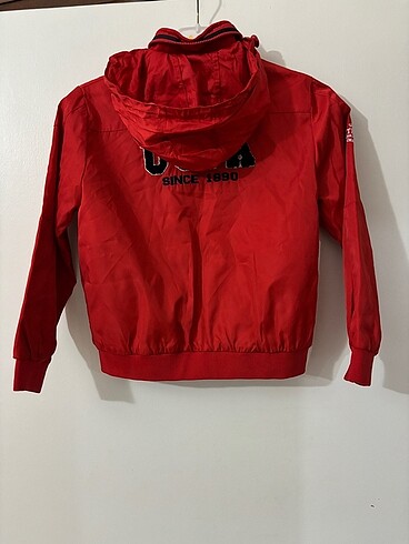 6 Yaş Beden kırmızı Renk USPA 6 yaş erkek çocuk ceket