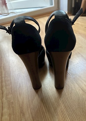 Siyah Süet Platform Topuklu Kadın Ayakkabı - Görsel 3
