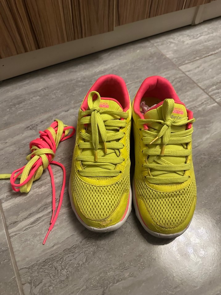 Sarı Renkli Bağcıklı Kadın Spor Ayakkabı - Görsel 2
