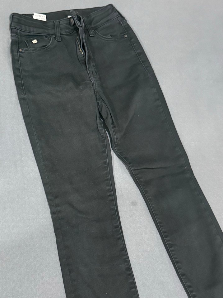 Siyah Fermuarlı Dar Kesim Midi Kadın Kot Pantolon - Görsel 2