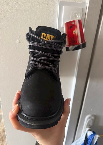 Siyah cat Kadın Bot - Görsel 6