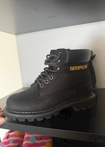 Siyah cat Kadın Bot - Görsel 3