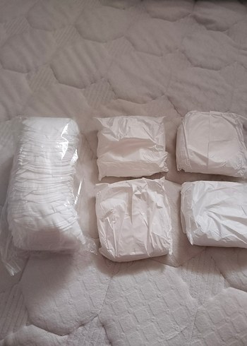 Diğer 50 adet göğüs pedi ve 4 adet lohusa pedi