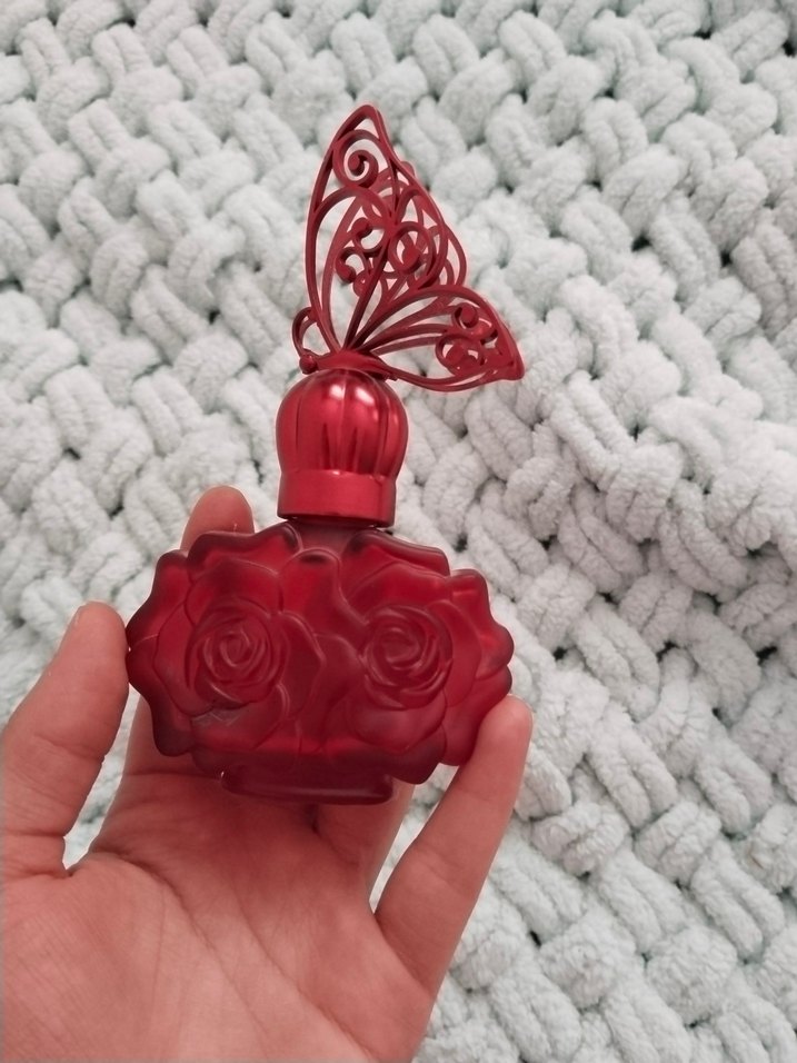 Kırmızı Kelebek Kapaklı Kadın Parfüm şişesi - Görsel 3