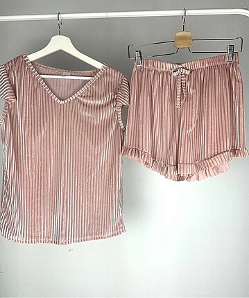 Pijama takımı
