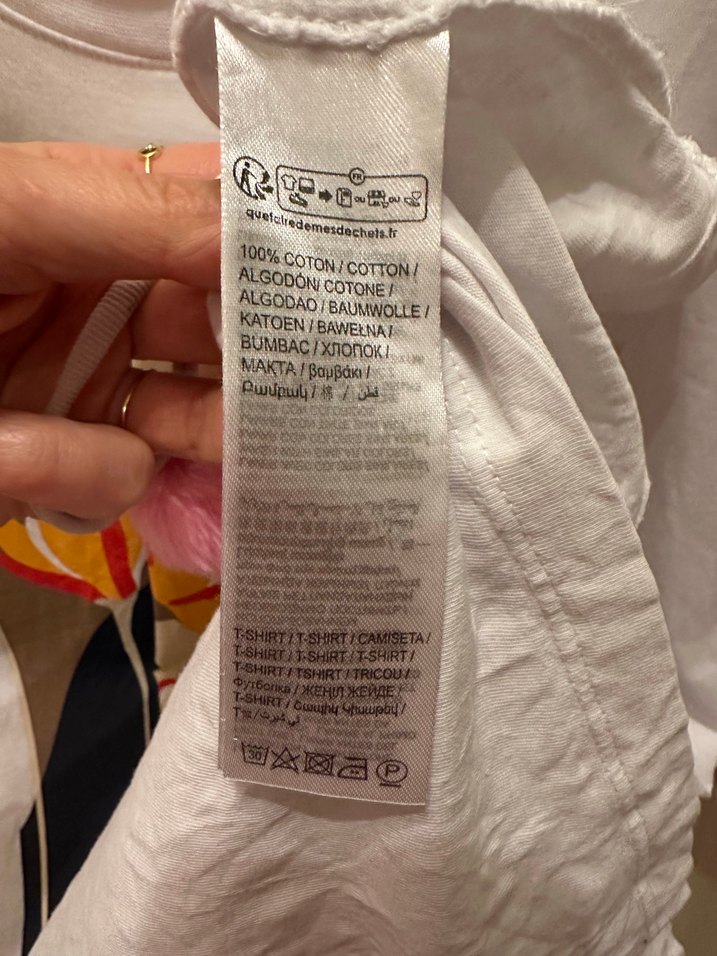 Beyaz Baskılı Kadın Tişört - Görsel 3