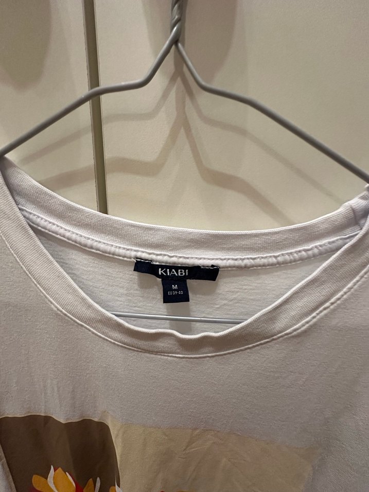 Beyaz Baskılı Kadın Tişört - Görsel 2