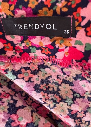 Trendyol & Milla Trendyolmilla Renkli Bohem V Yaka Mini Elbise