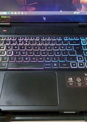 Beden Acer Nitro 16