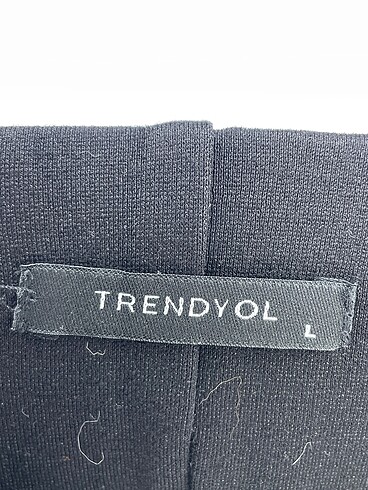 l Beden siyah Renk Trendyol & Milla Düz Kesim %70 İndirimli.