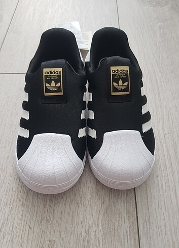 Adidas Çocuk unisex spor ayakkabı