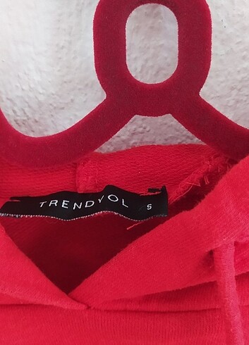 Trendyol & Milla kapşonlu crop sweat