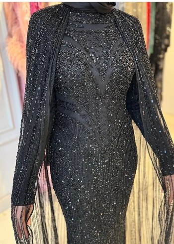 Siyah İşlemeli Uzun Kollu Kadın Abiye Elbise - Görsel 2