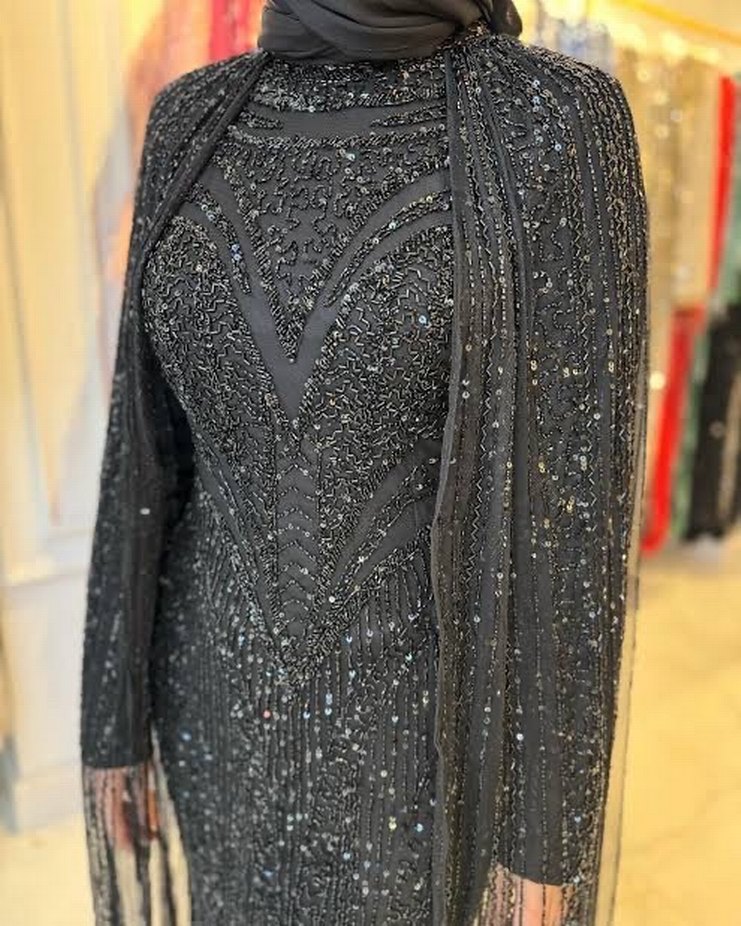 Siyah İşlemeli Uzun Kollu Kadın Abiye Elbise - Görsel 3