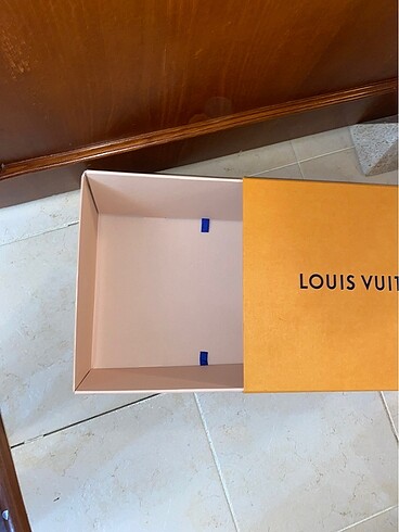 Diğer Louis vuitton kutu