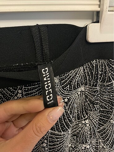 H&M parti eteği