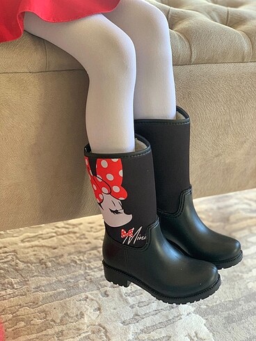 32 Beden Çocuk minnie mouselu katlanılabilir içi kürklü yağmur çizmesi