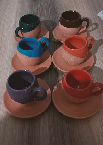 Renkli Kulplu Toprak Tonlu Fincan ve Tabak Seti - Görsel 4
