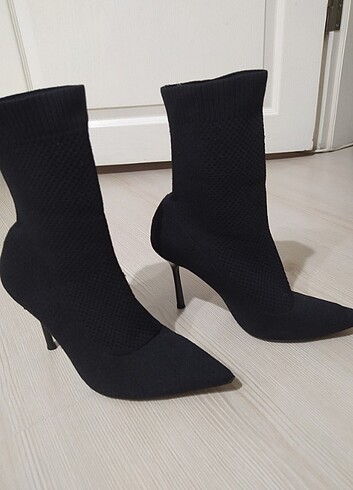 Zara triko botie
