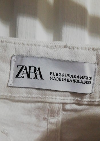 Zara Kadın Beyaz Mini Pamuklu Şort