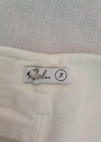 Düğmeli Beyaz Midi Hamile Keten Şort - Görsel 4