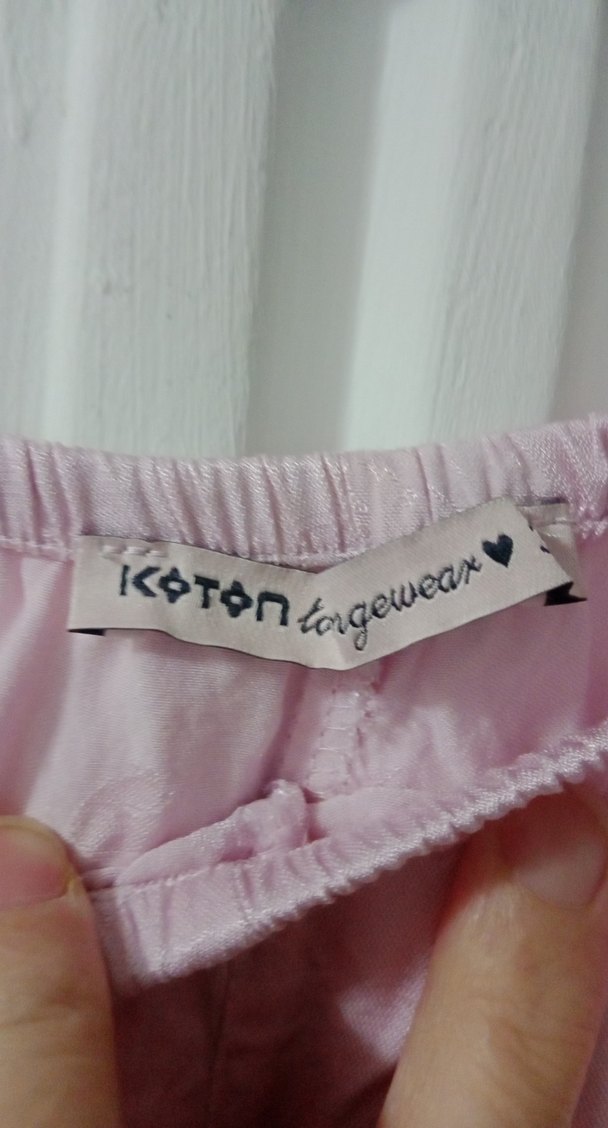 Pembe Mini Şort ve üst askılı - Görsel 3