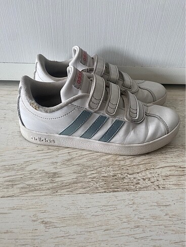 35 Beden Orijinal Adidas 35 no rahat kullanışlı