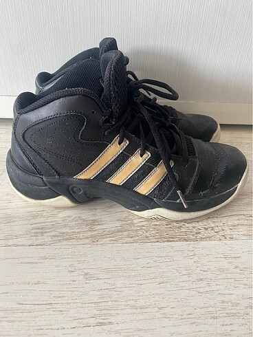 38 Beden Orijinal Adidas spor ayakkabısı 38.5 no