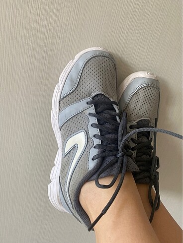 DECATHLON KALENJİ MARKA 37,5 NO