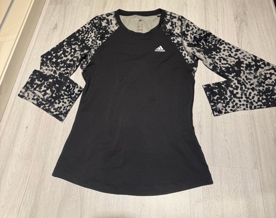 Uzun Kollu Siyah Kadın Spor Tişörtü - Görsel 3