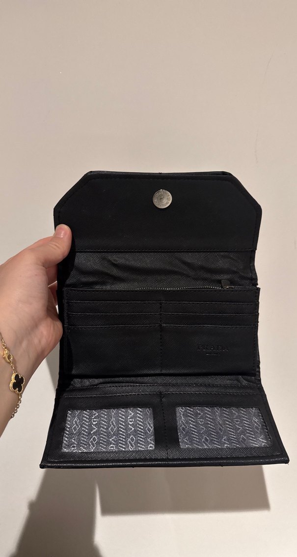 Prada Siyah Deri Kadın Cüzdan - Görsel 3