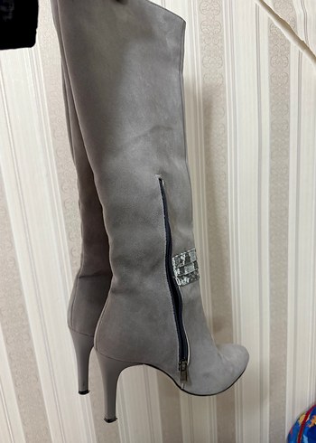 Gri Süet Yılan Desenli Dizüstü Çizme - Görsel 3