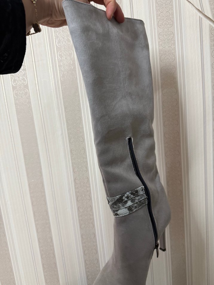 Gri Süet Yılan Desenli Dizüstü Çizme - Görsel 2