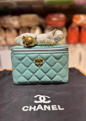Chanel Turkuaz Deri Nakışlı Kadın Çanta